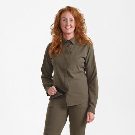 DEERHUNTER Lady Canopy Shirt - dámska košeľa (3 - <P>Dámska košeľa Deerhunter Lady Canopy stelesňuje ľahké poľovnícke oblečenie. </P>
<P>Táto ľahká, priedušná košeľa so strečom, vytvorená pre lovcov, ktorí hľadajú pohodlie a všestrannosť, ponúka optimálne krytie v lete. Rýchloschnúci a ľahký ripstop materiál so 4-smerným strečom zaisťuje bezkonkurenčné pohodlie. Tričko je priedušné a ľahké, vďaka čomu je ideálne na aktivity ako turistika, poľovníctvo a pod. Má vetranie vzadu so sieťovinou a popruh na zaistenie vyhrnutých rukávov. Pre pohodlie má predný kryt vo vnútri praktickú handričku na čistenie optiky. Vylepšite si letnú poľovnícku výstroj o košeľu Lady Canopy – jednoduché riešenie, ktoré spája vynikajúce pohodlie a praktickosť pre skvelý zážitok z vonku.</P>
<UL>
<LI>Ženský strih 
<LI>Náprsné vrecko so zipsom 
<LI>Vetranie vzadu so sieťovinou 
<LI>Ramienka a gombíky na vyhrnutie rukávov 
<LI>Čistiaca handrička na okuliare vo vnútri prednej lišty 
<LI>Pružná tkanina pre lepšie pohodlie 
<LI>Ľahká tkanina pre vysoké teploty 
<LI>Rýchloschnúca tkanina 
<LI>Farba 983 - Stone Grey</LI></UL>