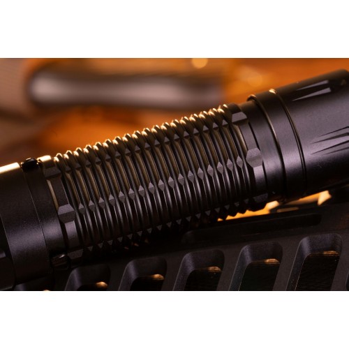 Obrázok číslo 10: LED baterka Olight Warrior 3S 2300 lm