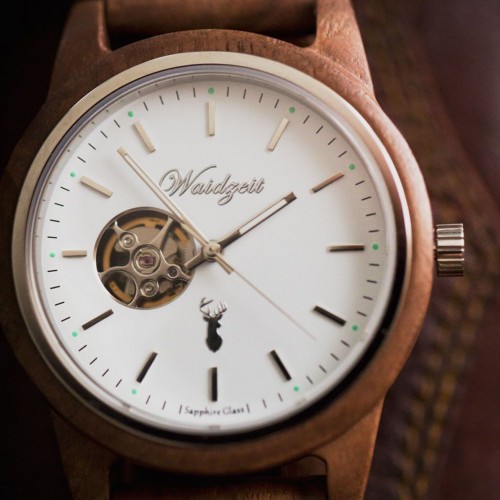 Obrázok číslo 2: GAMSKAR automatické drevené hodinky s koženým náramkom