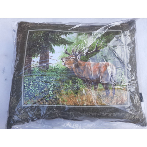 Obrázok číslo 2: Vankúš - jeleň